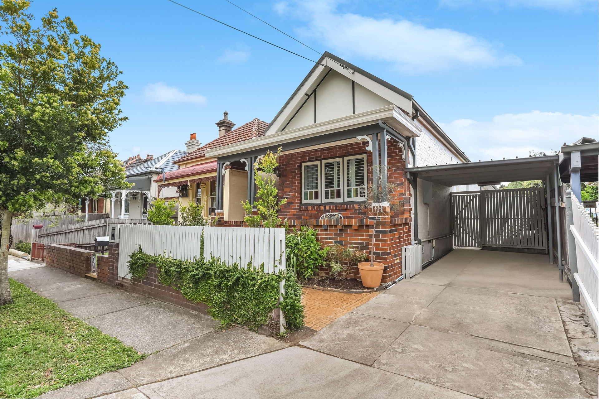 167 Victoria Street, Dulwich Hill Sold by Hudson McHugh - image 1