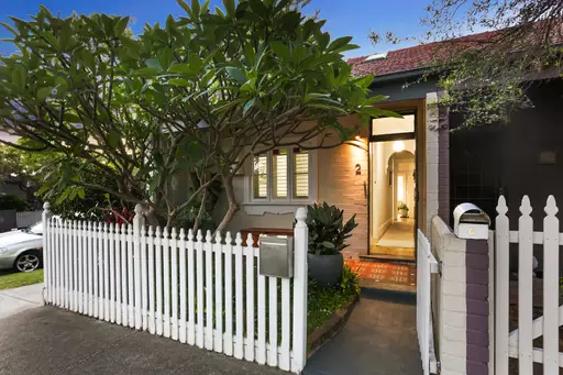 2 Paling Street, Lilyfield Sold by Hudson McHugh