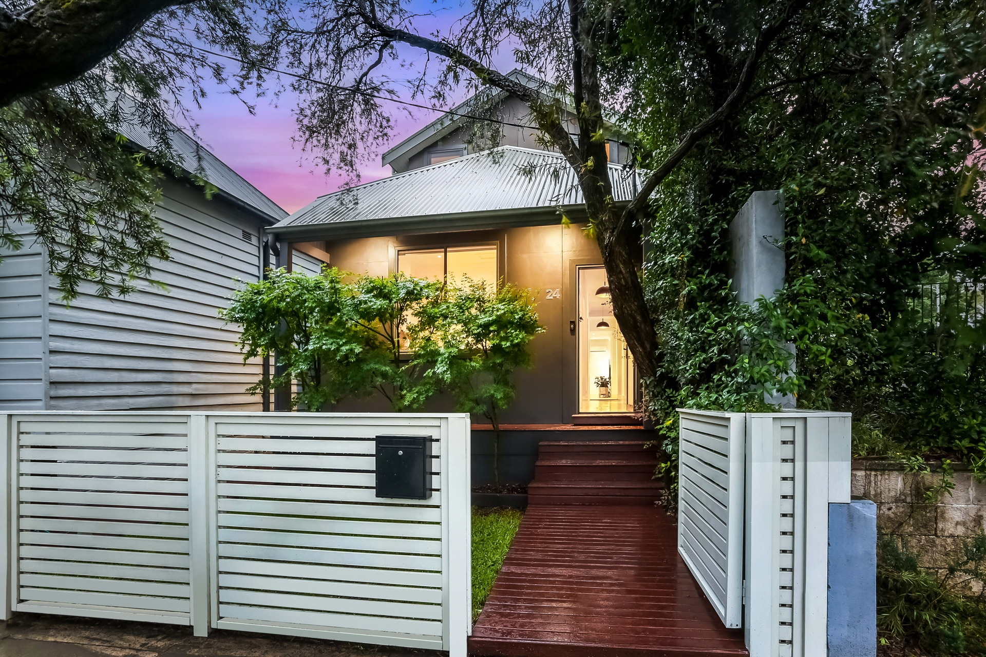 24 Myrtle Street, Leichhardt Sold by Hudson McHugh - image 1