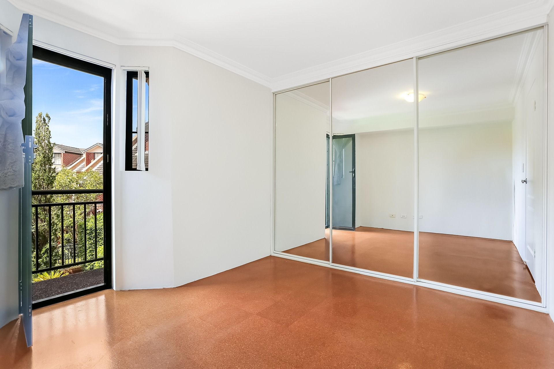 3/100-102 Carlton Crescent, Summer Hill Sold by Hudson McHugh - image 1