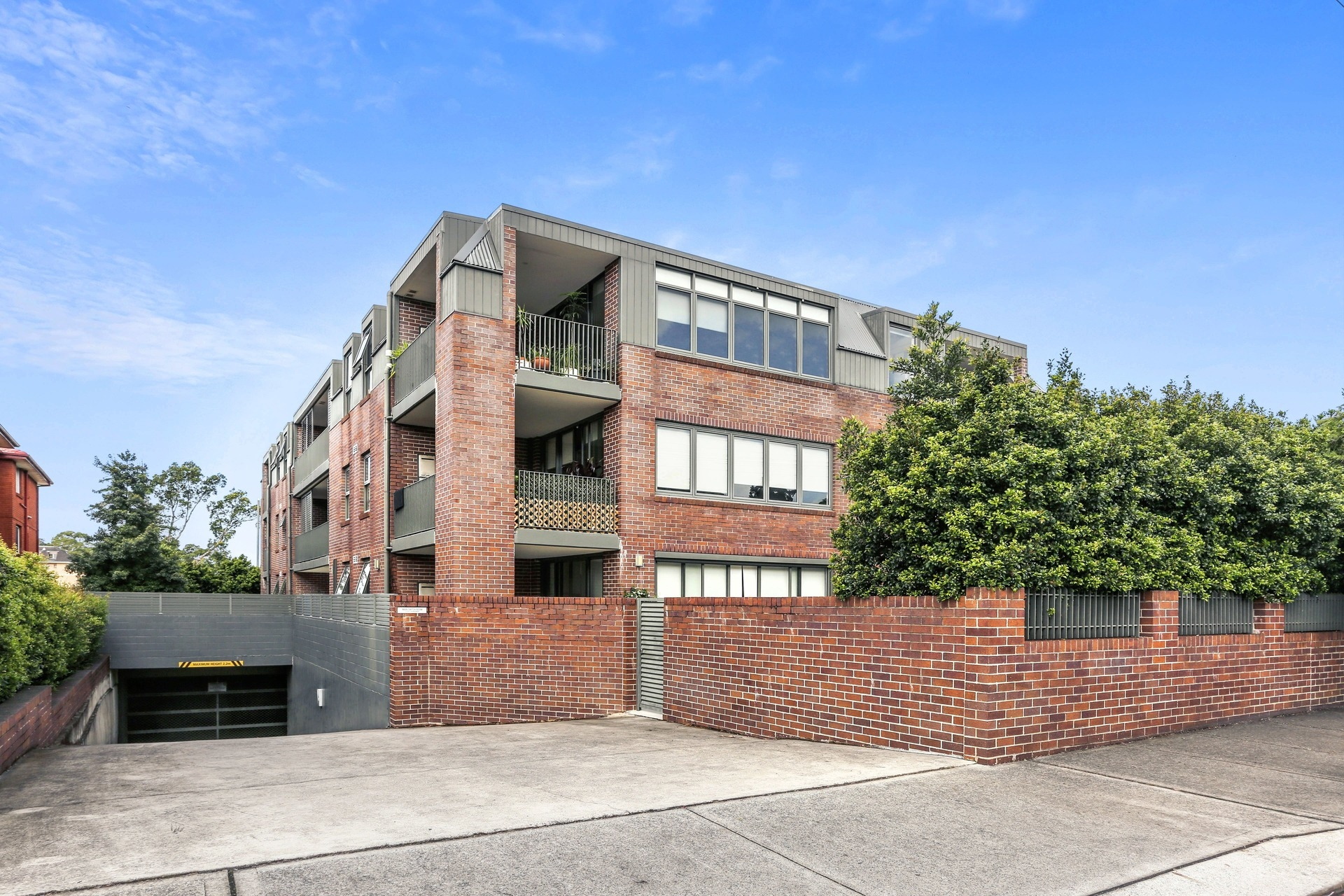 15/50 Chandos Street, Ashfield Sold by Hudson McHugh - image 1