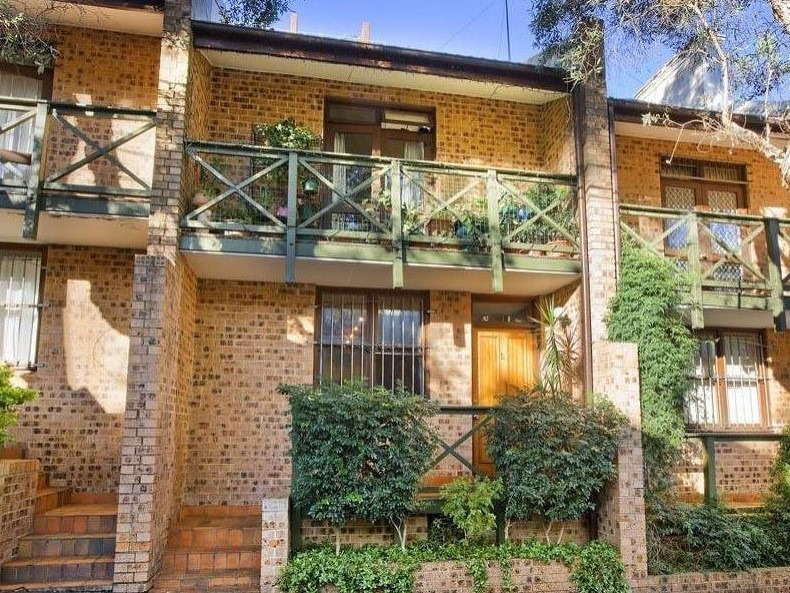 2/120 Commonwealth Street, Surry Hills Leased by Hudson McHugh - image 1