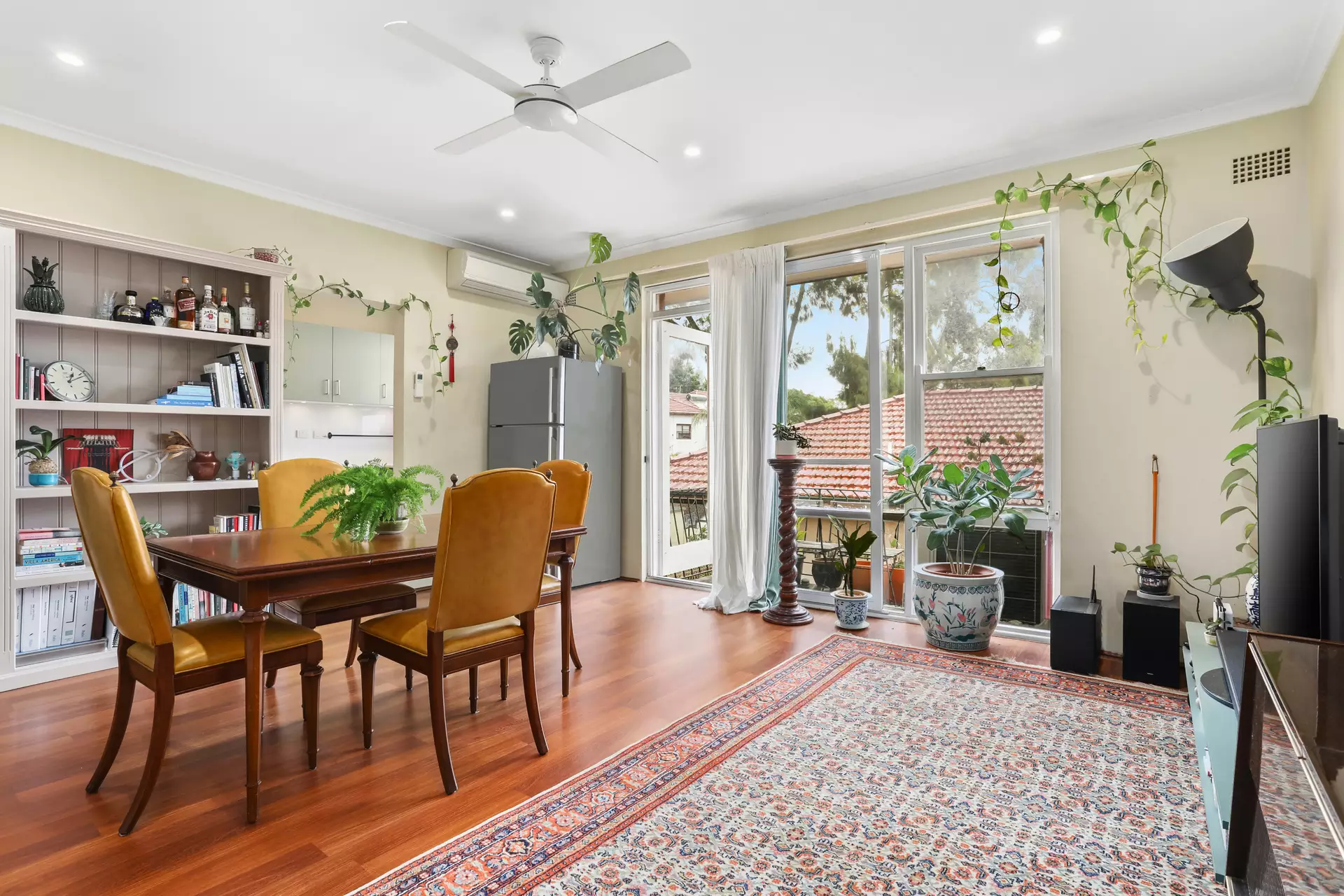 8/3 Constitution Road, Dulwich Hill Sold by Hudson McHugh - image 1