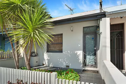 16 Carlisle Street, Leichhardt Sold by Hudson McHugh