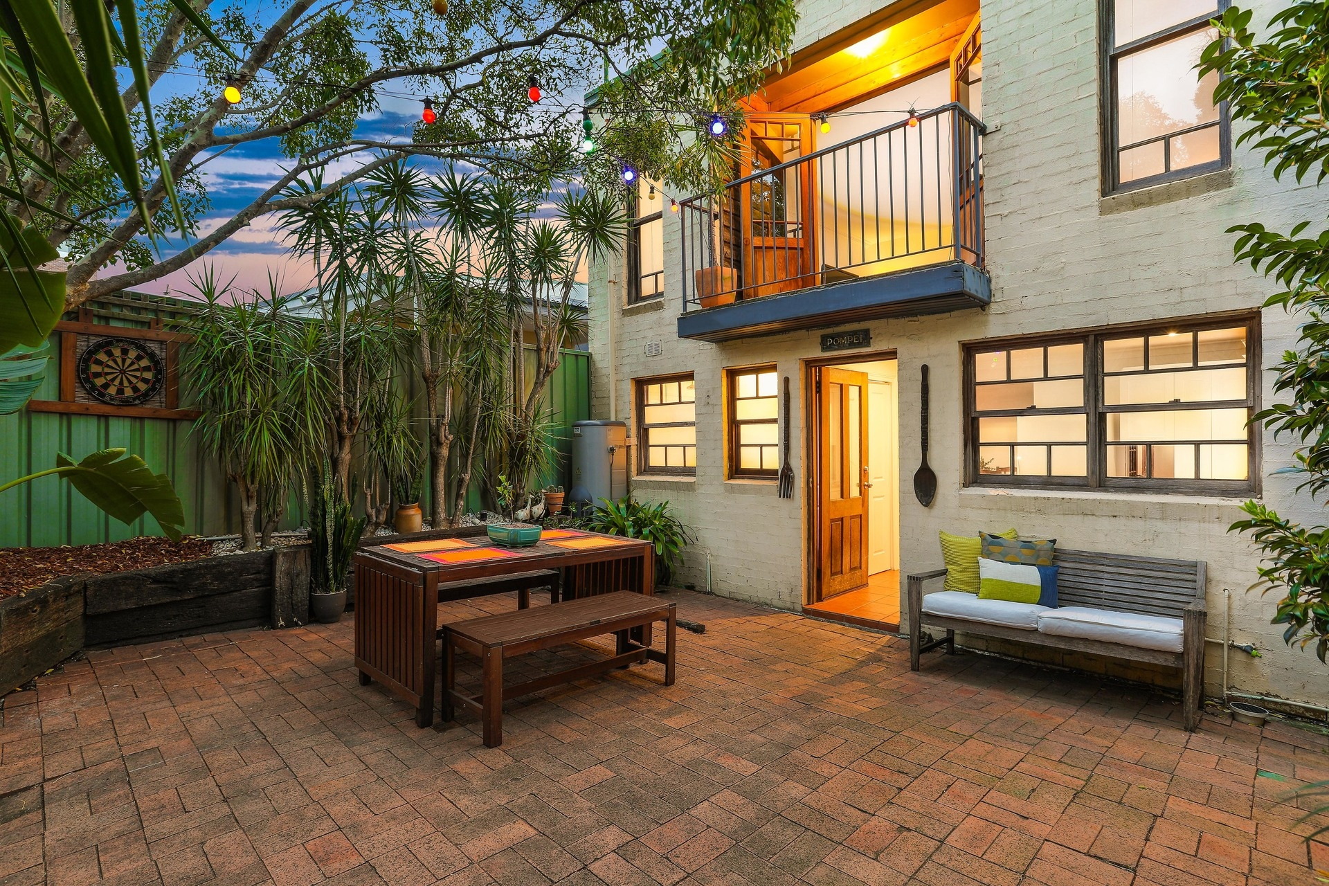 11 Rofe Street, Leichhardt Leased by Hudson McHugh - image 1