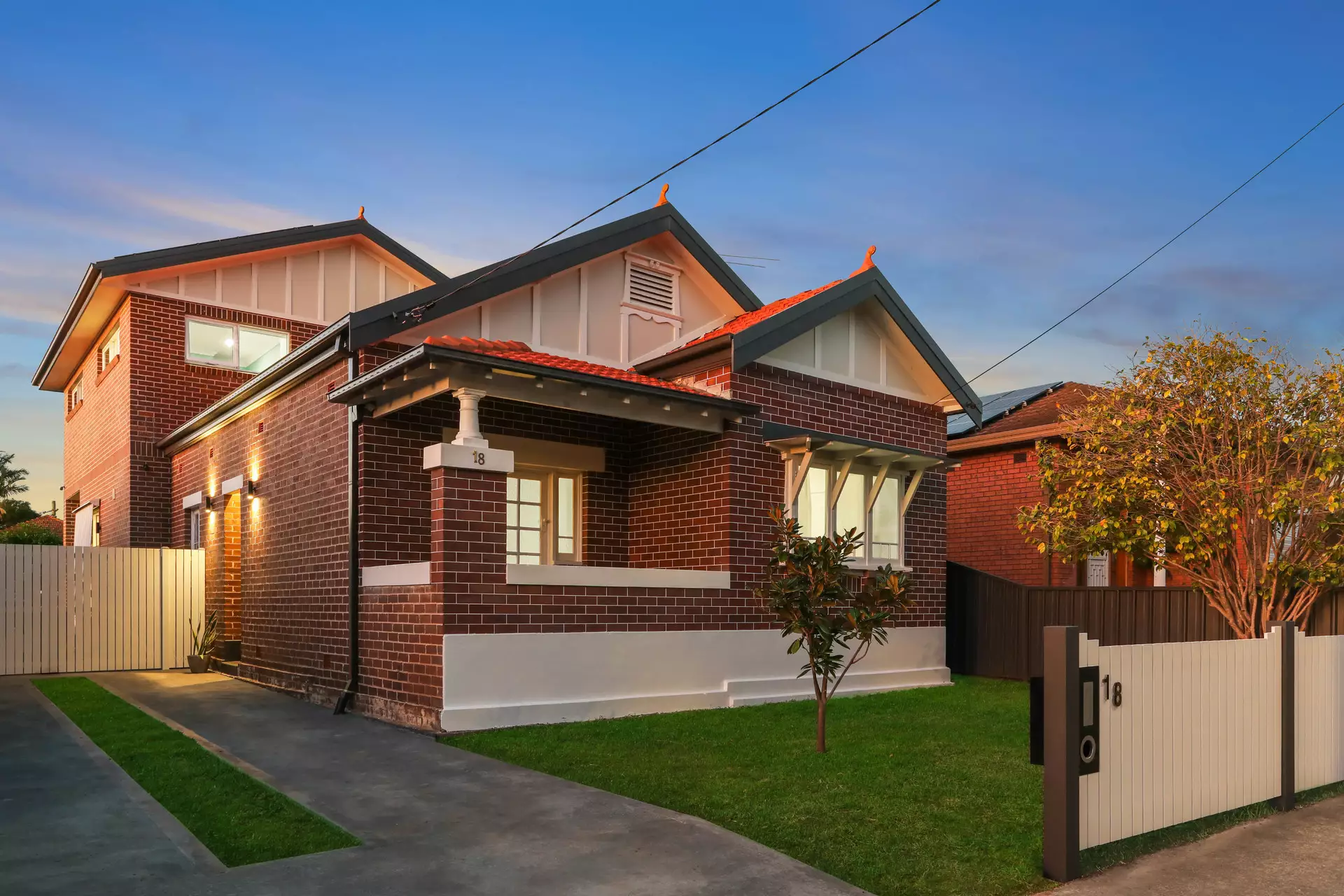 18 Glenore Road, Canterbury Sold by Hudson McHugh - image 1