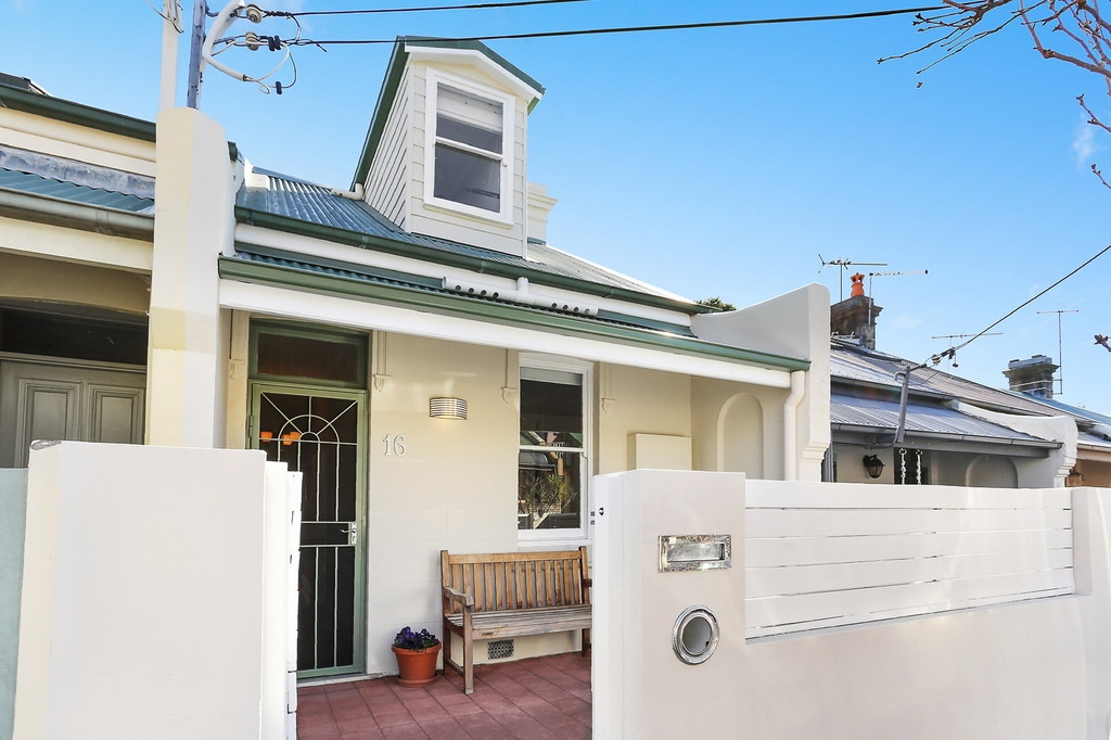 16 Rofe Street, Leichhardt Leased by Hudson McHugh - image 1