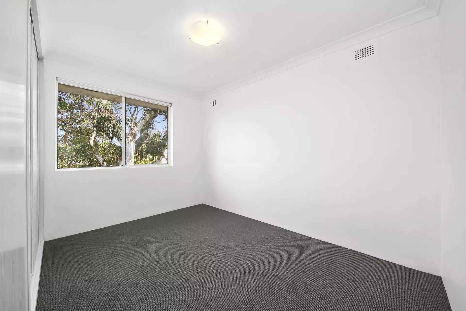 4/2-8 Henson Street, Marrickville Leased by Hudson McHugh - image 1