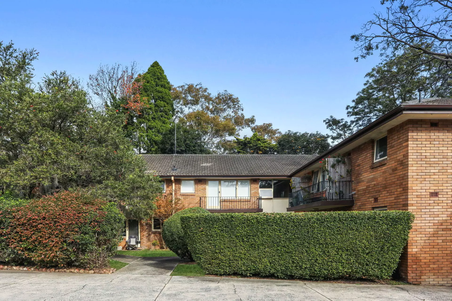9/379 New Canterbury Road, Dulwich Hill Sold by Hudson McHugh - image 1
