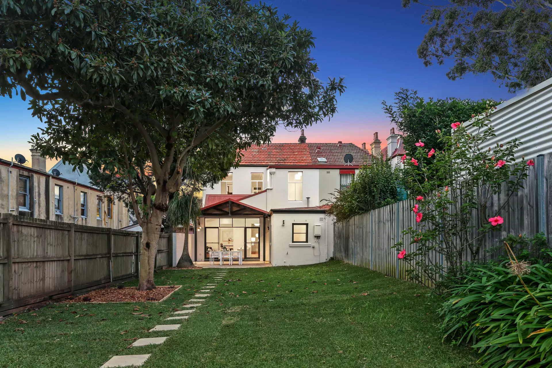 8 Carlisle Street, Leichhardt Sold by Hudson McHugh - image 1