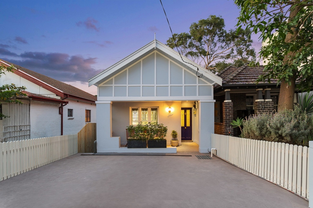 39 Perry Street, Lilyfield Sold by Hudson McHugh - image 1