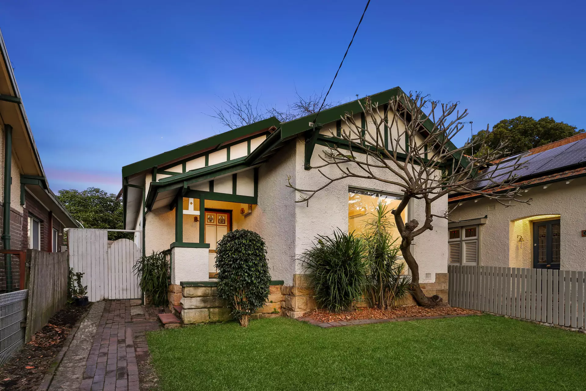 18 Farleigh Street, Ashfield Sold by Hudson McHugh - image 1