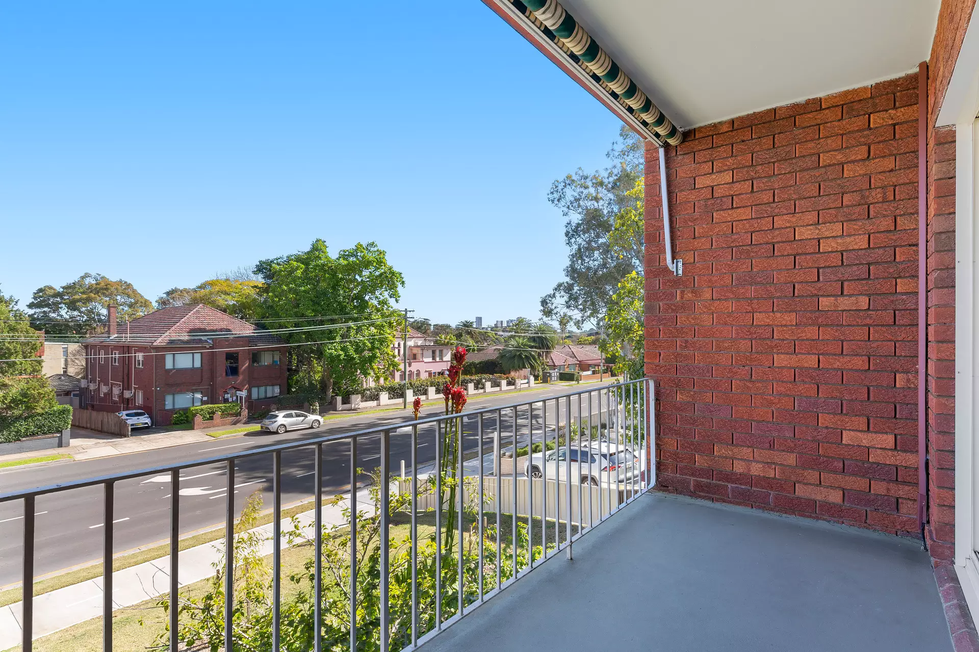 6/1 Blackwood Avenue, Ashfield Sold by Hudson McHugh - image 1