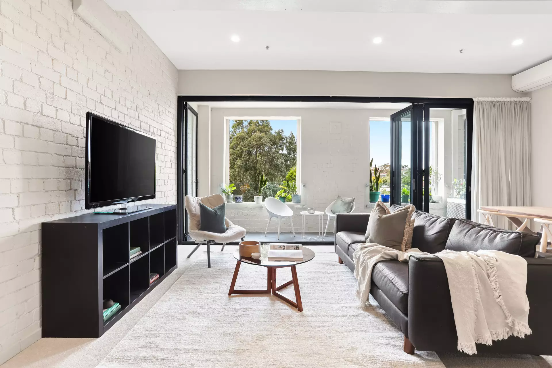 52/10-14 Terry Road, Dulwich Hill Sold by Hudson McHugh - image 1