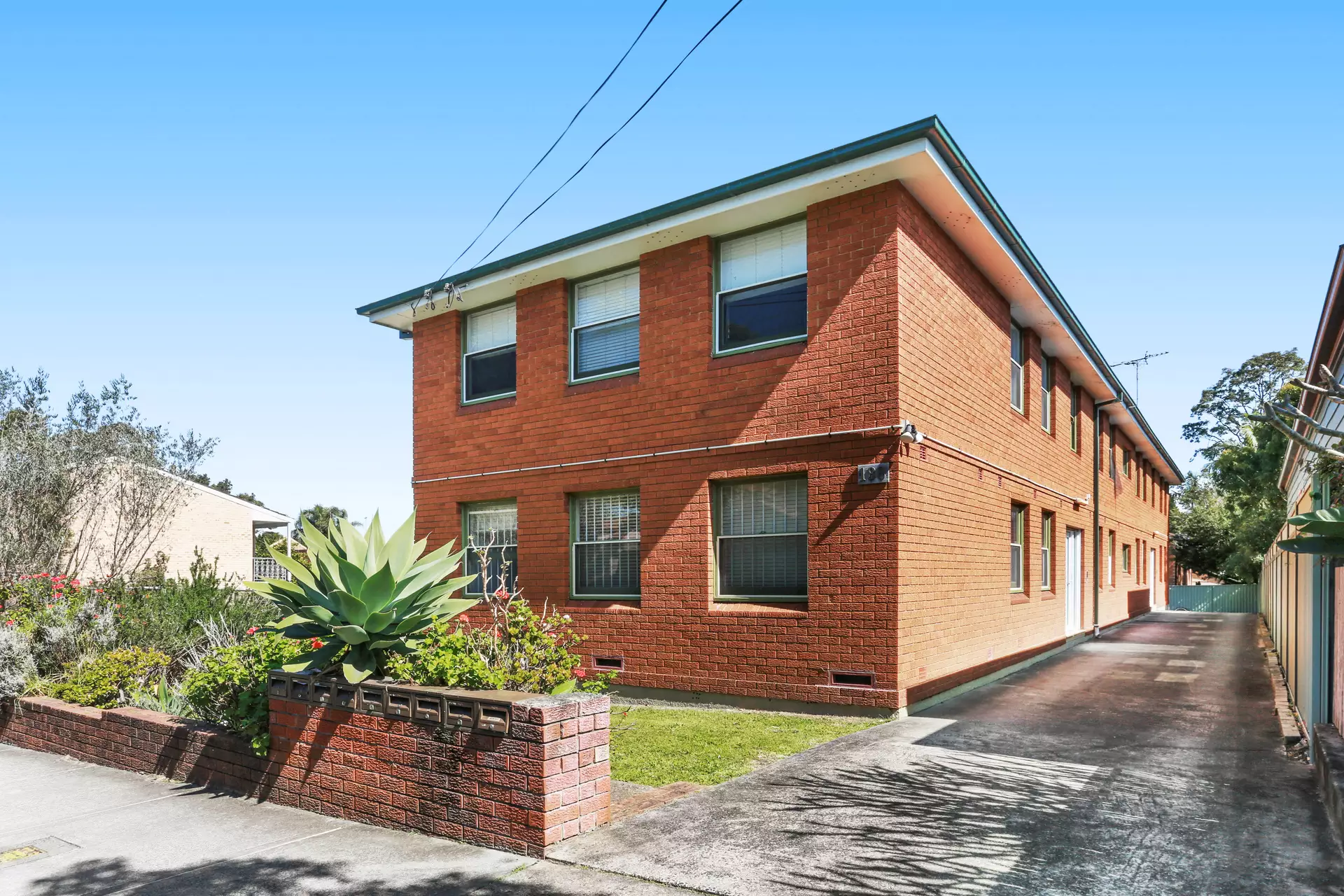 7/188 Flood Street, Leichhardt Sold by Hudson McHugh - image 1