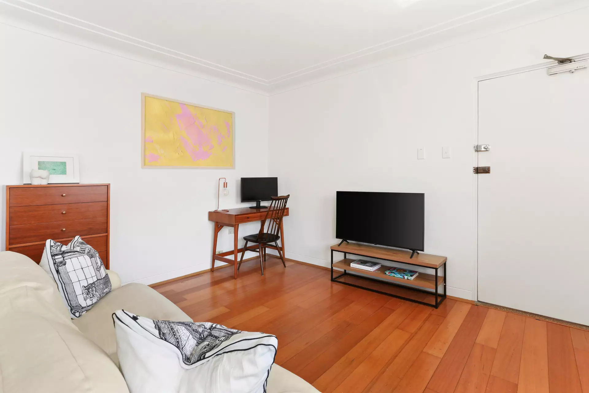 7/188 Flood Street, Leichhardt Sold by Hudson McHugh - image 1