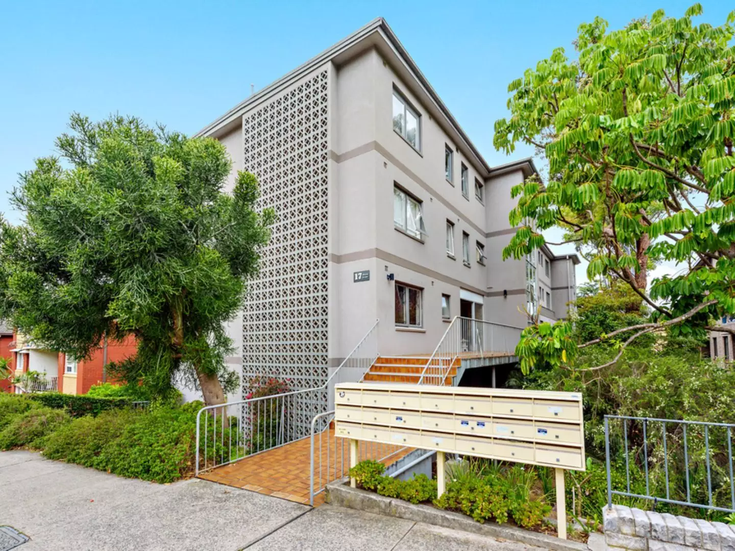 12A/17 Byron Street, Coogee Leased by Hudson McHugh - image 1