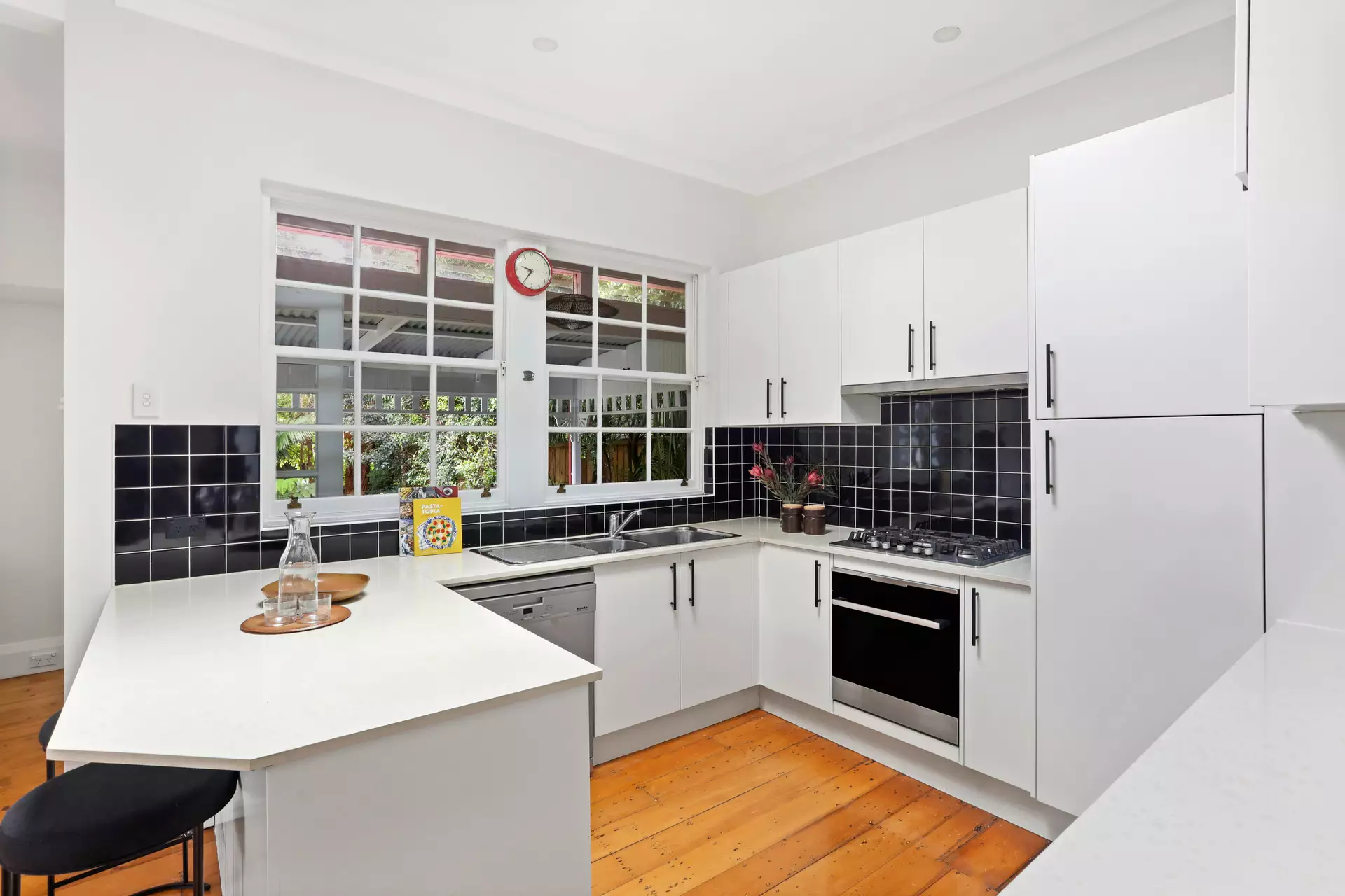 36 John Street, Petersham Sold by Hudson McHugh - image 1