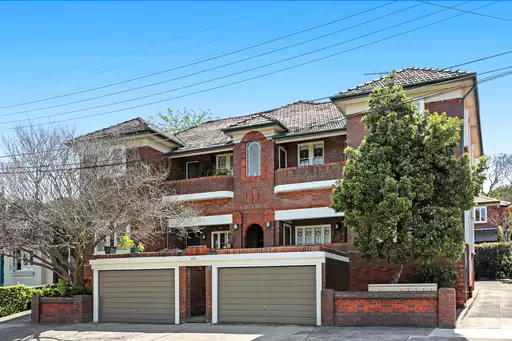 2/225 Wardell Road, Dulwich Hill Sold by Hudson McHugh