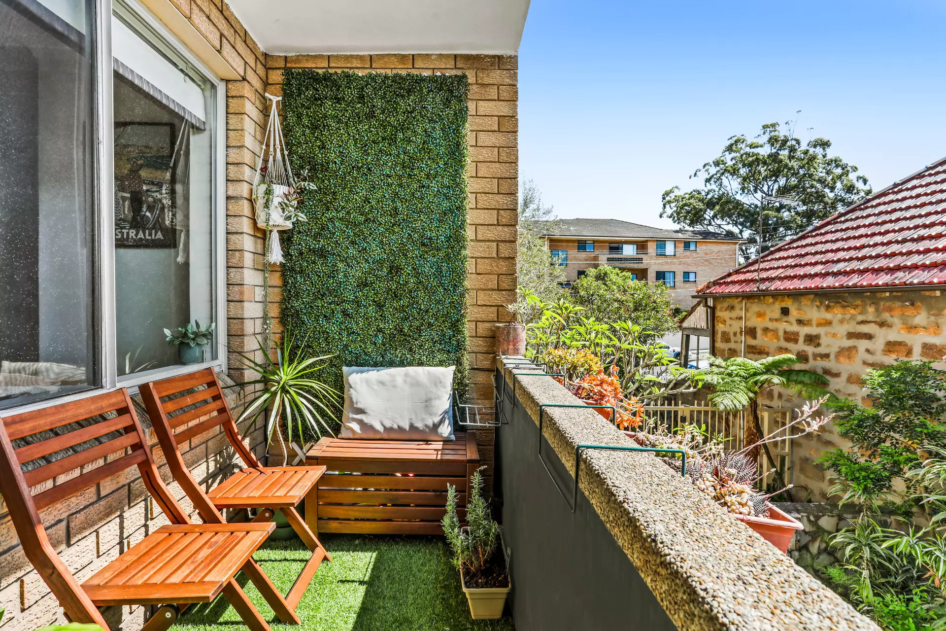 1/6-8 Ann Street, Marrickville Sold by Hudson McHugh - image 1