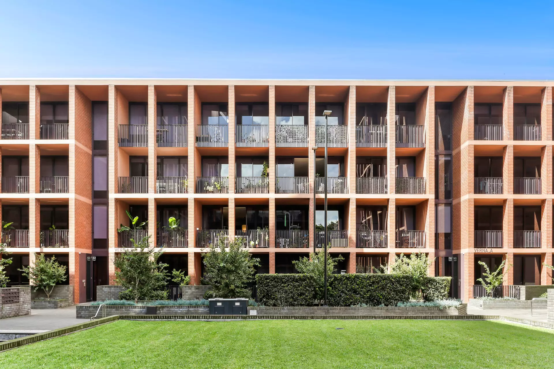 2713/6 Grove Street, Dulwich Hill Sold by Hudson McHugh - image 1