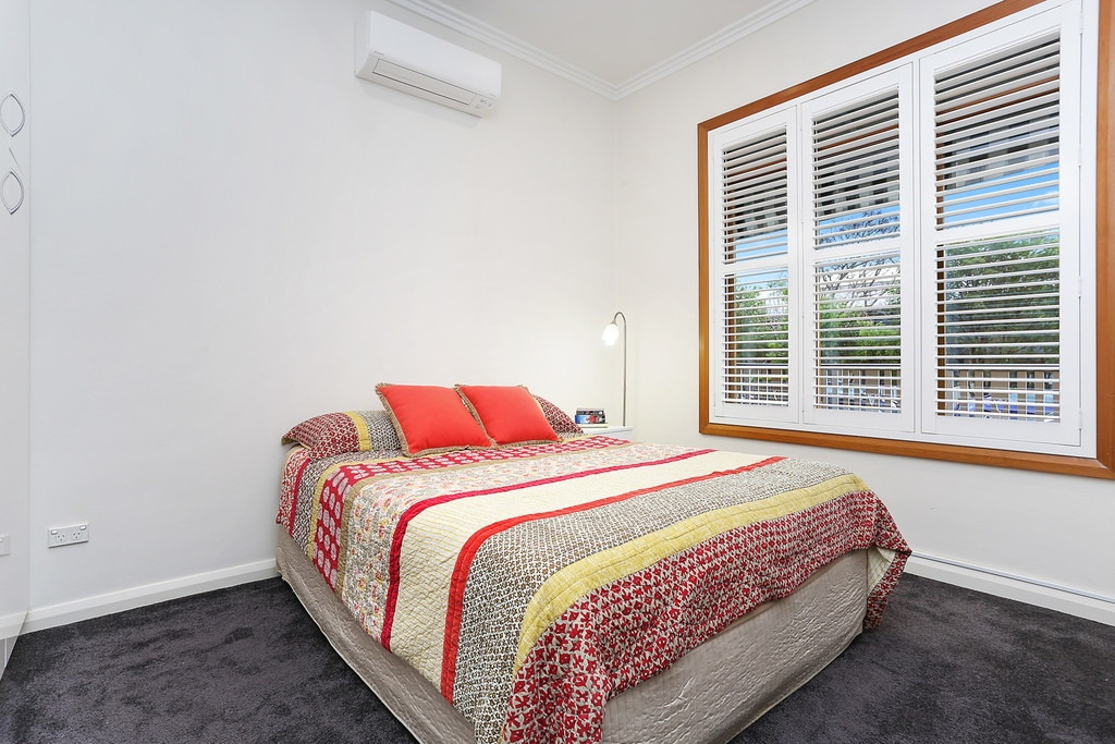 35 Hubert Street, Leichhardt Sold by Hudson McHugh - image 1