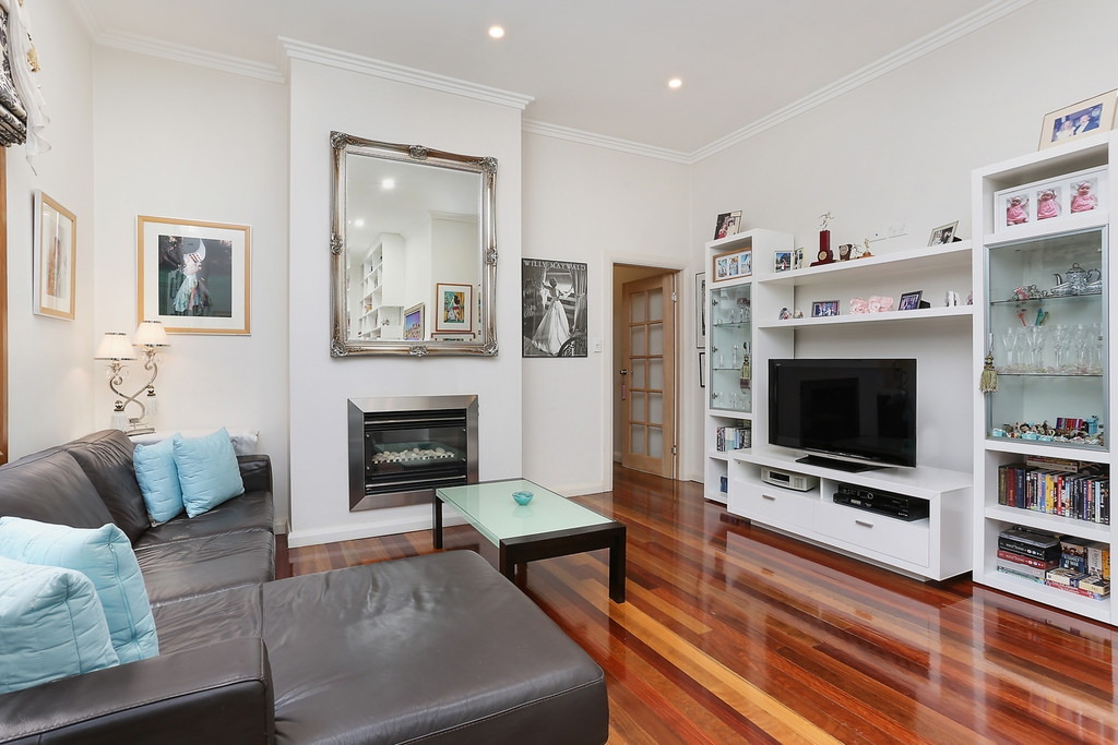 35 Hubert Street, Leichhardt Sold by Hudson McHugh - image 1