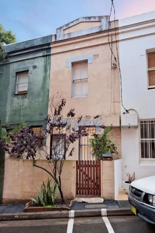 3 Wilshire Street, Surry Hills Leased by Hudson McHugh - image 1