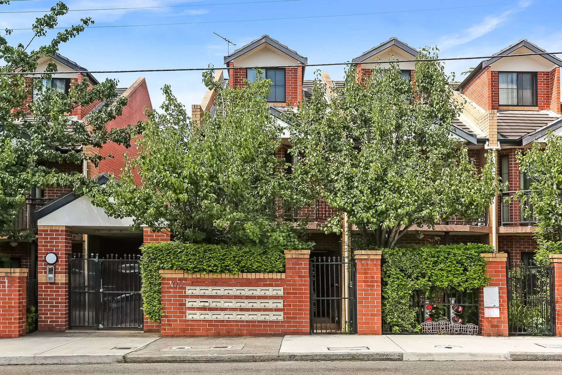 19/100-102 Carlton Crescent, Summer Hill Sold by Hudson McHugh - image 1