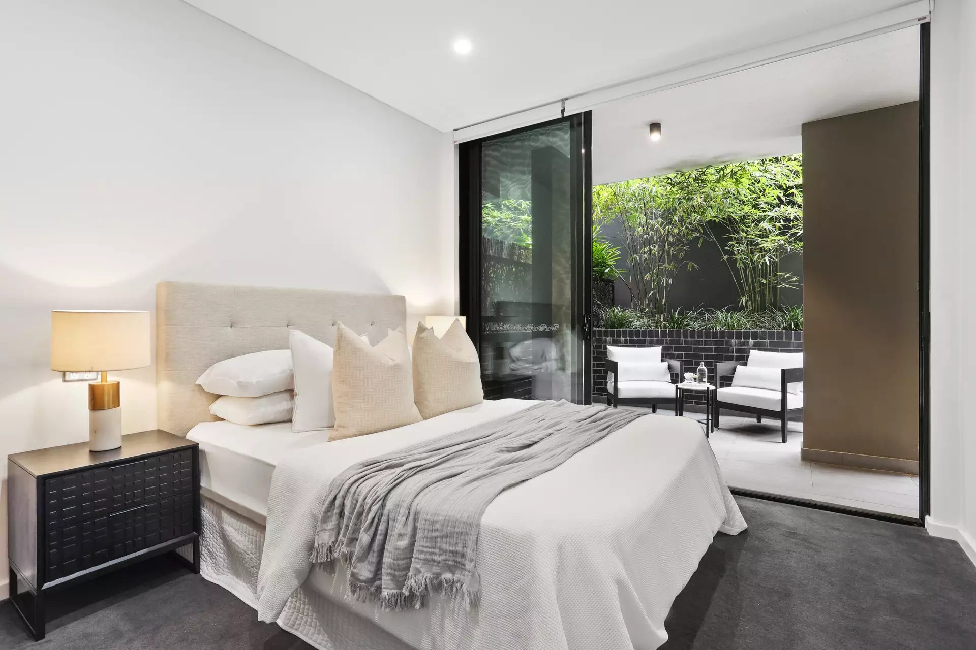 4/260 Wardell Road, Marrickville Sold by Hudson McHugh - image 1