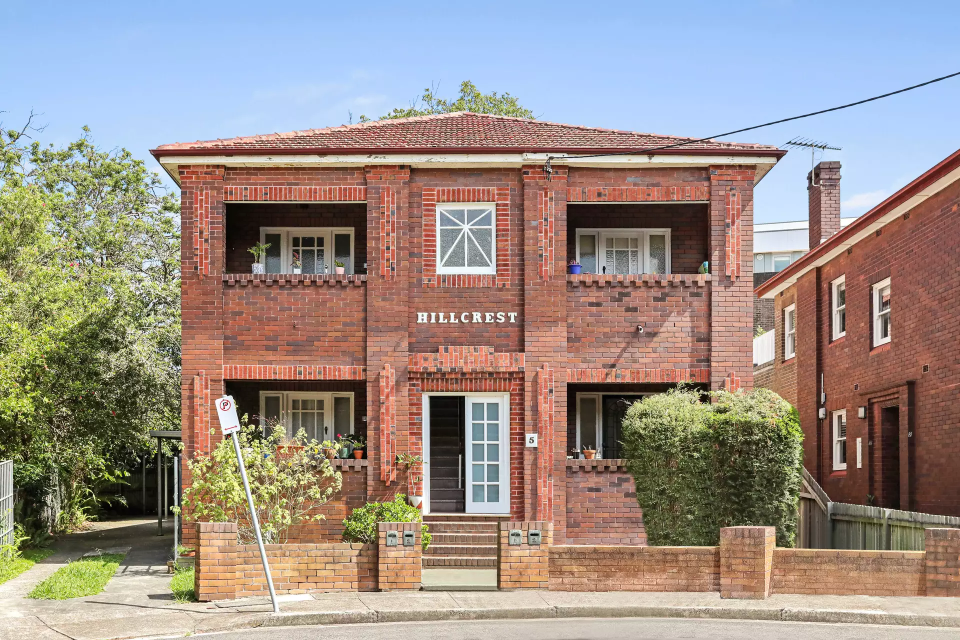 3/5 Sunning Place, Summer Hill Sold by Hudson McHugh - image 1