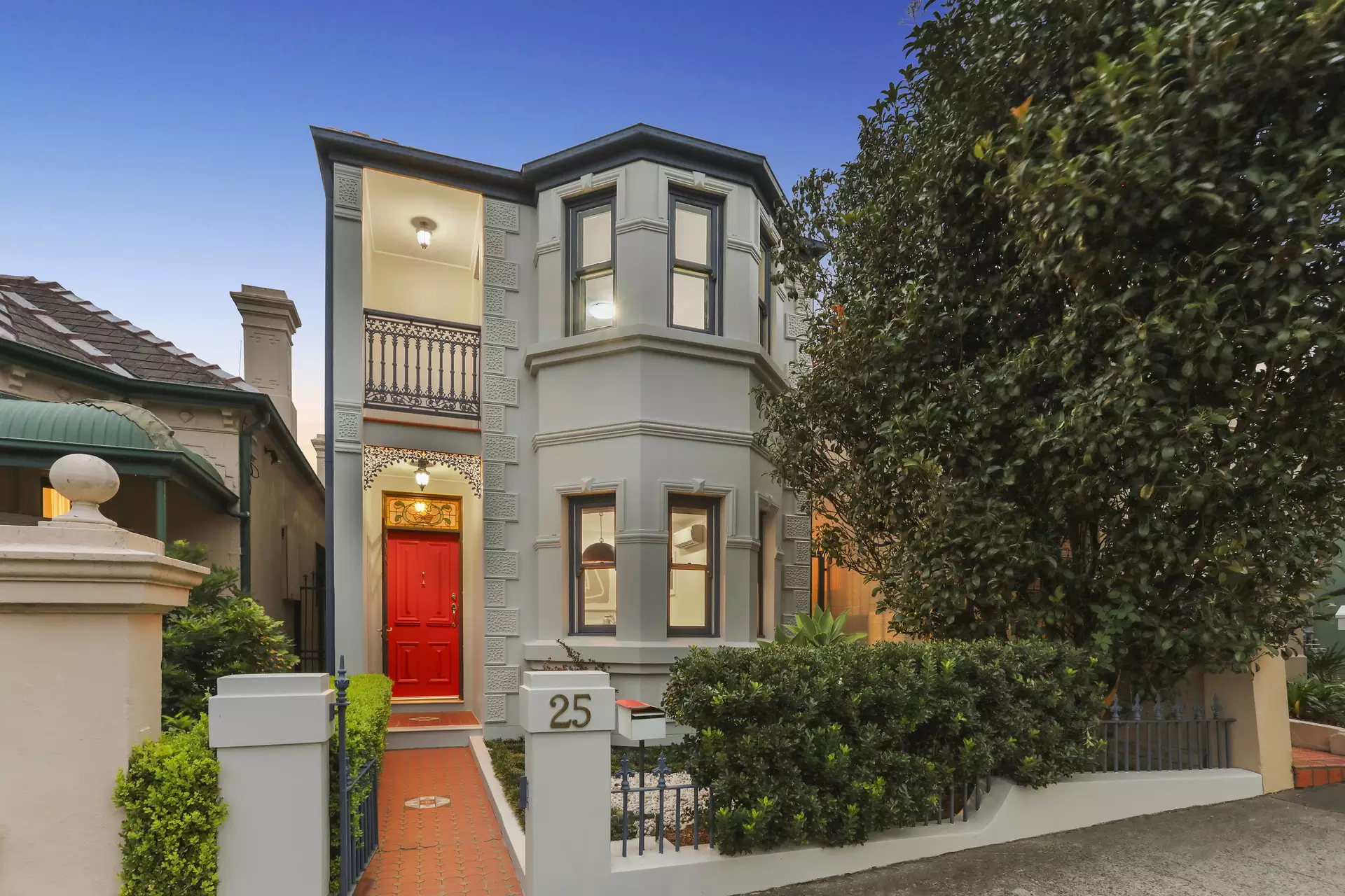 25 Myrtle Street, Stanmore Sold by Hudson McHugh - image 1