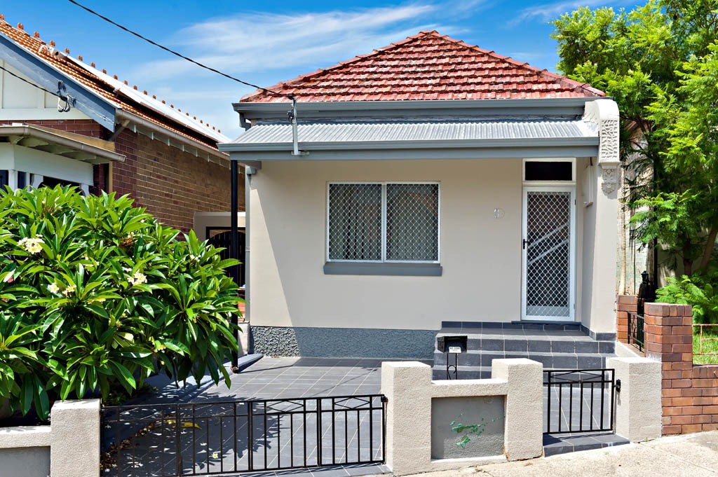 3 North Avenue, Leichhardt Sold by Hudson McHugh - image 1