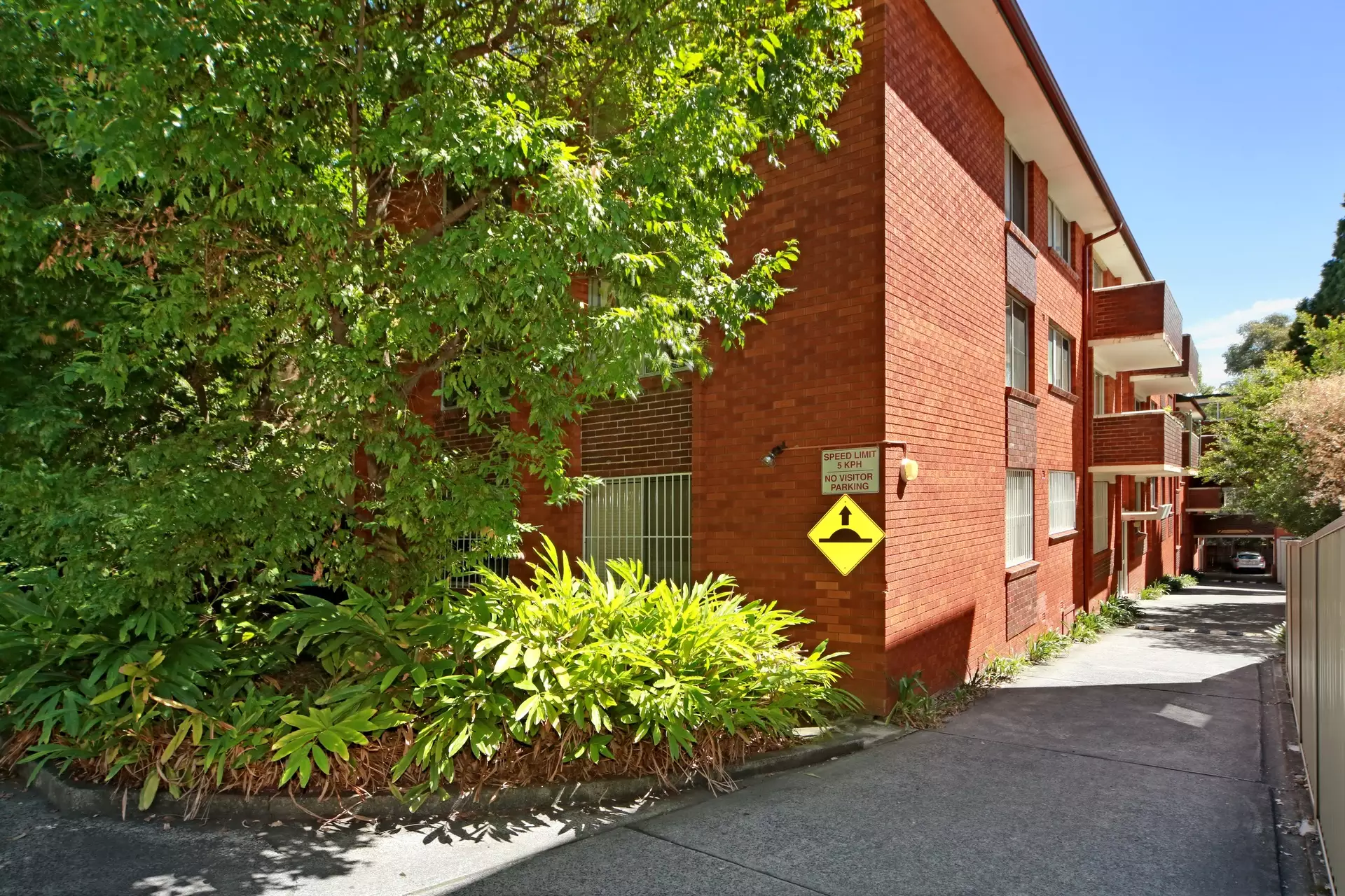 22/139A Smith Street, Summer Hill Leased by Hudson McHugh - image 1