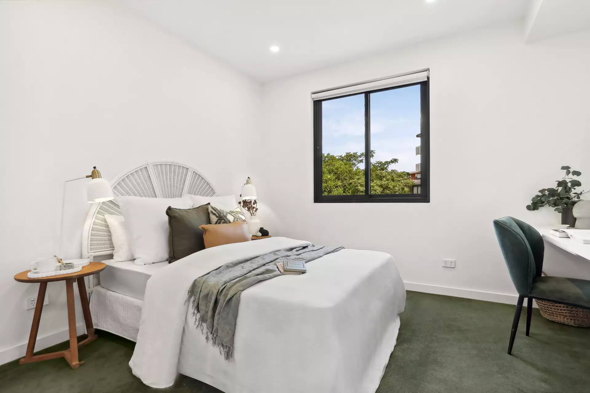 215/370 New Canterbury Road, Dulwich Hill Sold by Hudson McHugh - image 1