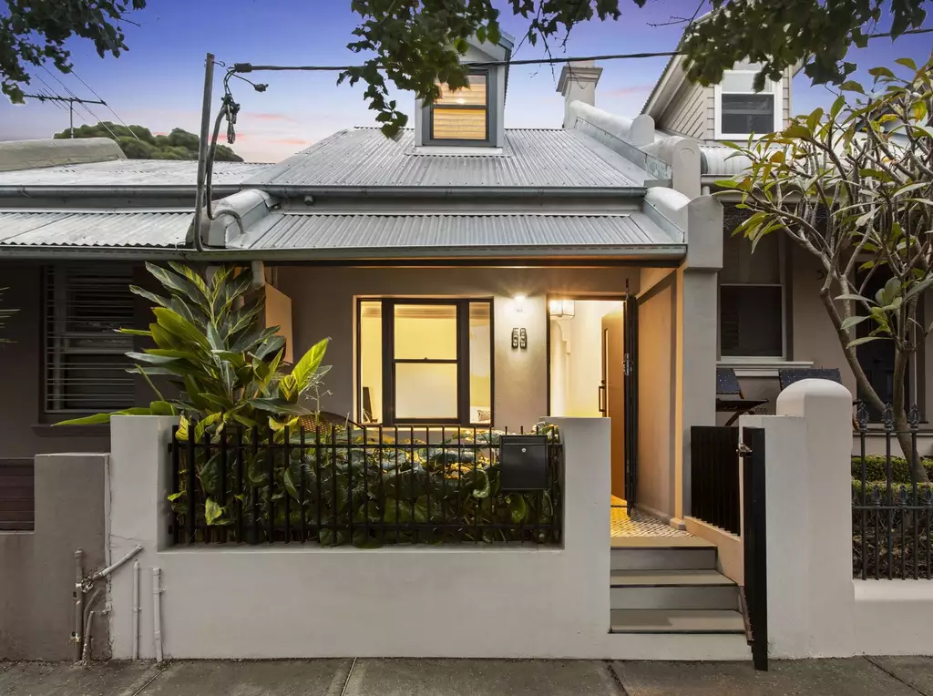 53 Young Street, Annandale Auction by Hudson McHugh