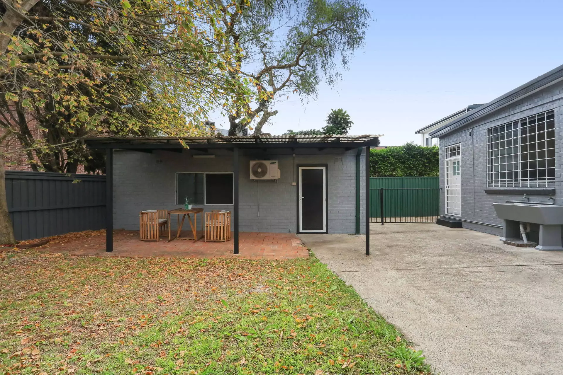 11 Lion Street, Croydon Auction by Hudson McHugh - image 1