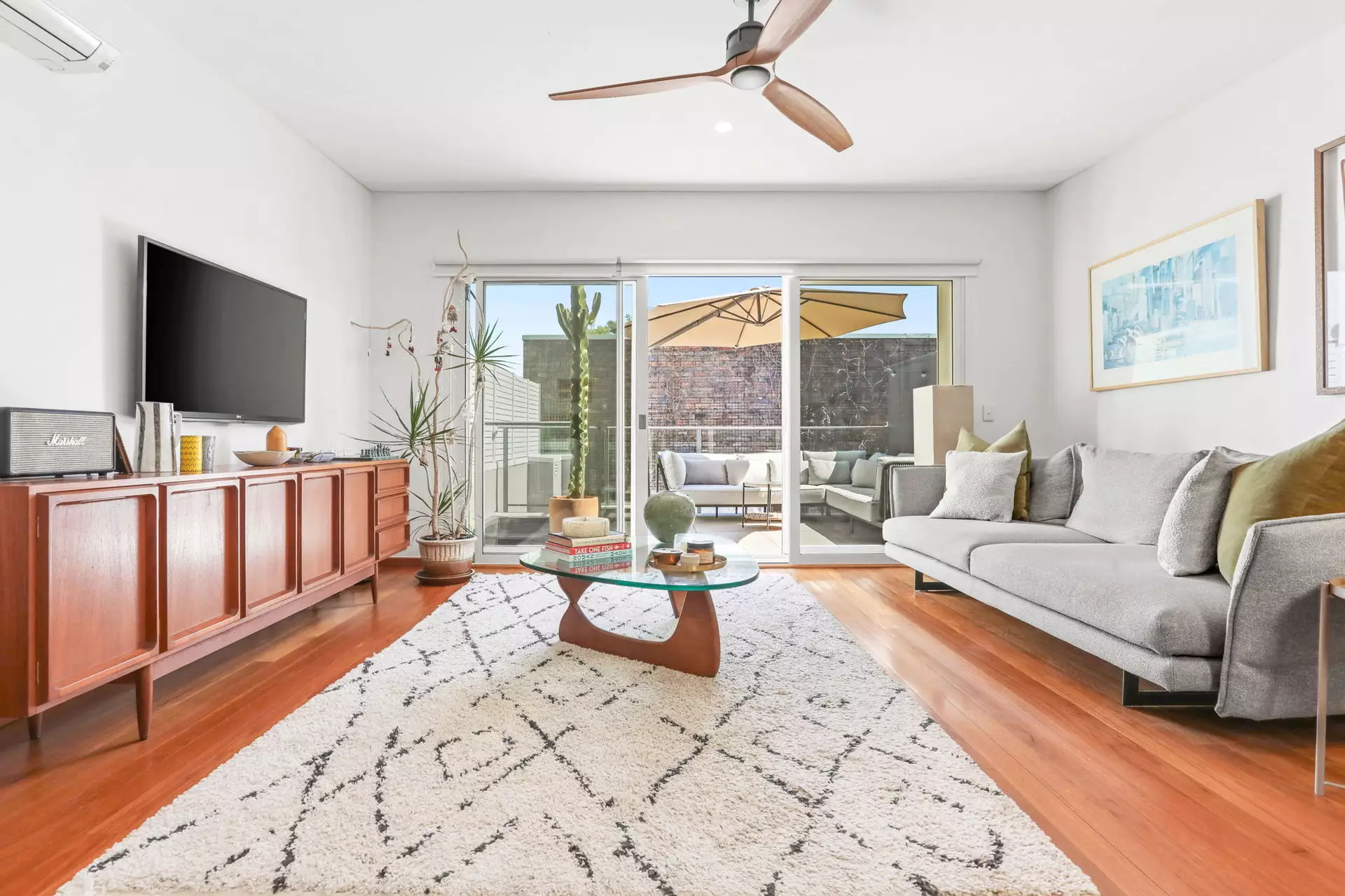 1/6 Norton Street, Leichhardt Sold by Hudson McHugh - image 1