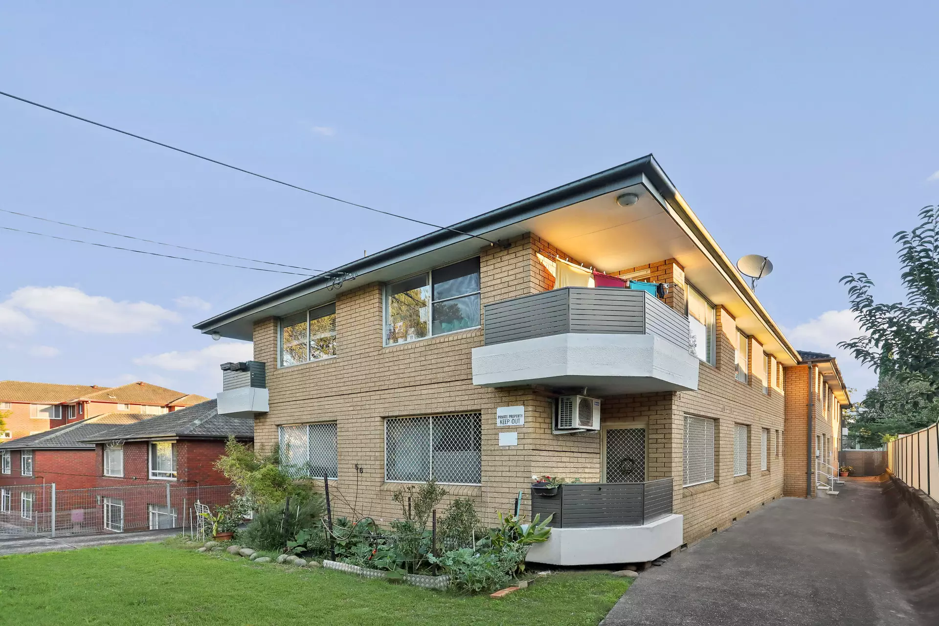 8/56 Crinan Street, Hurlstone Park Sold by Hudson McHugh - image 1