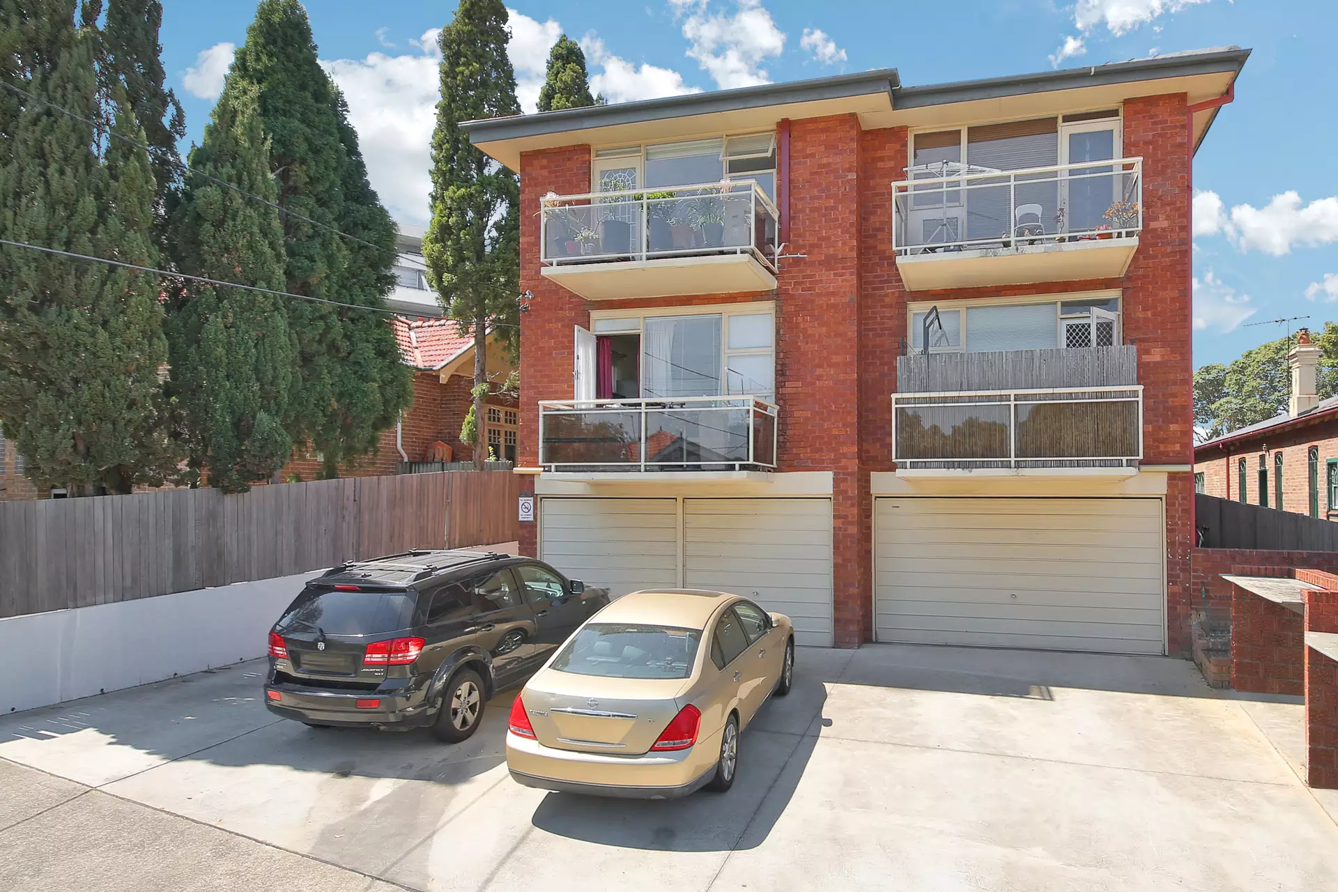 10/22-24 Duntroon Street, Hurlstone Park Leased by Hudson McHugh - image 1