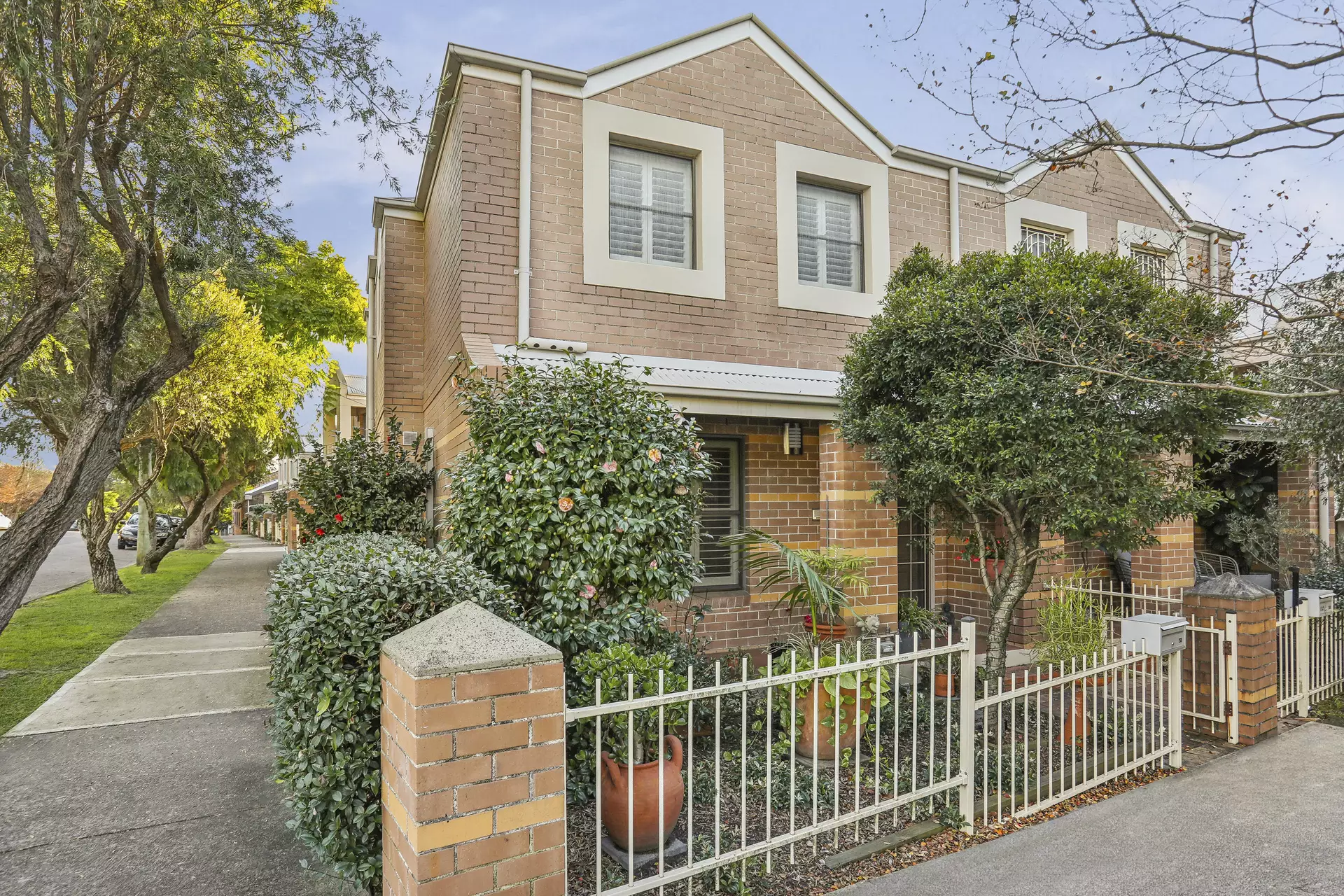 268 Flood Street, Leichhardt Sold by Hudson McHugh - image 1