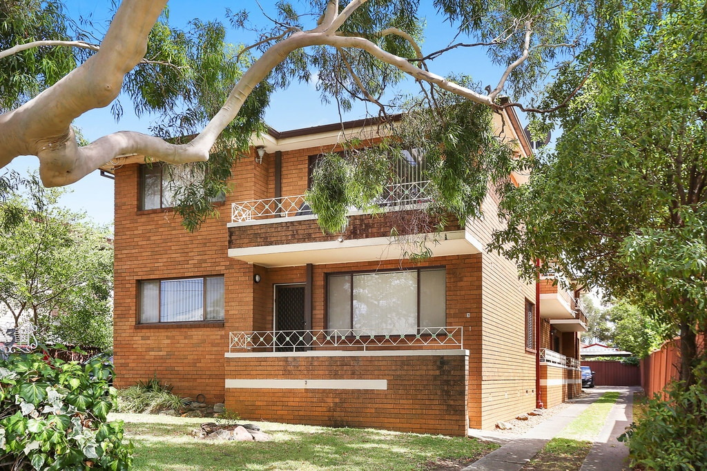 2/3 Shipley Avenue, North Strathfield Sold by Hudson McHugh - image 1