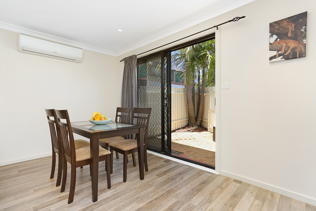 9/1 Flat Street, Leichhardt Sold by Hudson McHugh - image 1