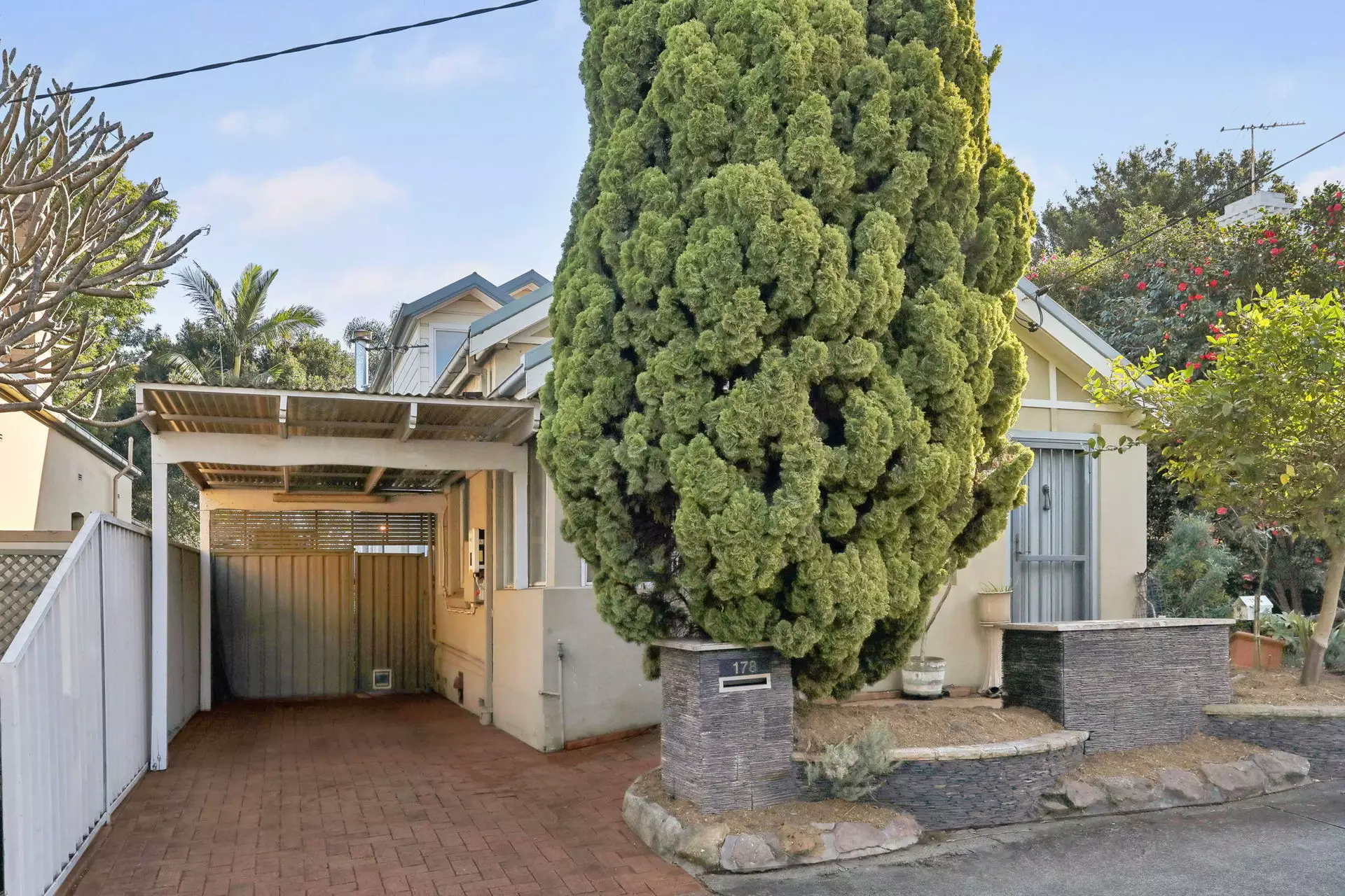 178  Flood Street, Leichhardt Leased by Hudson McHugh - image 1