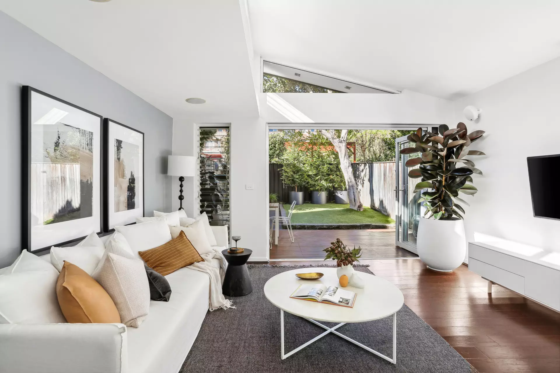 37 Sloane Street, Summer Hill Sold by Hudson McHugh - image 1