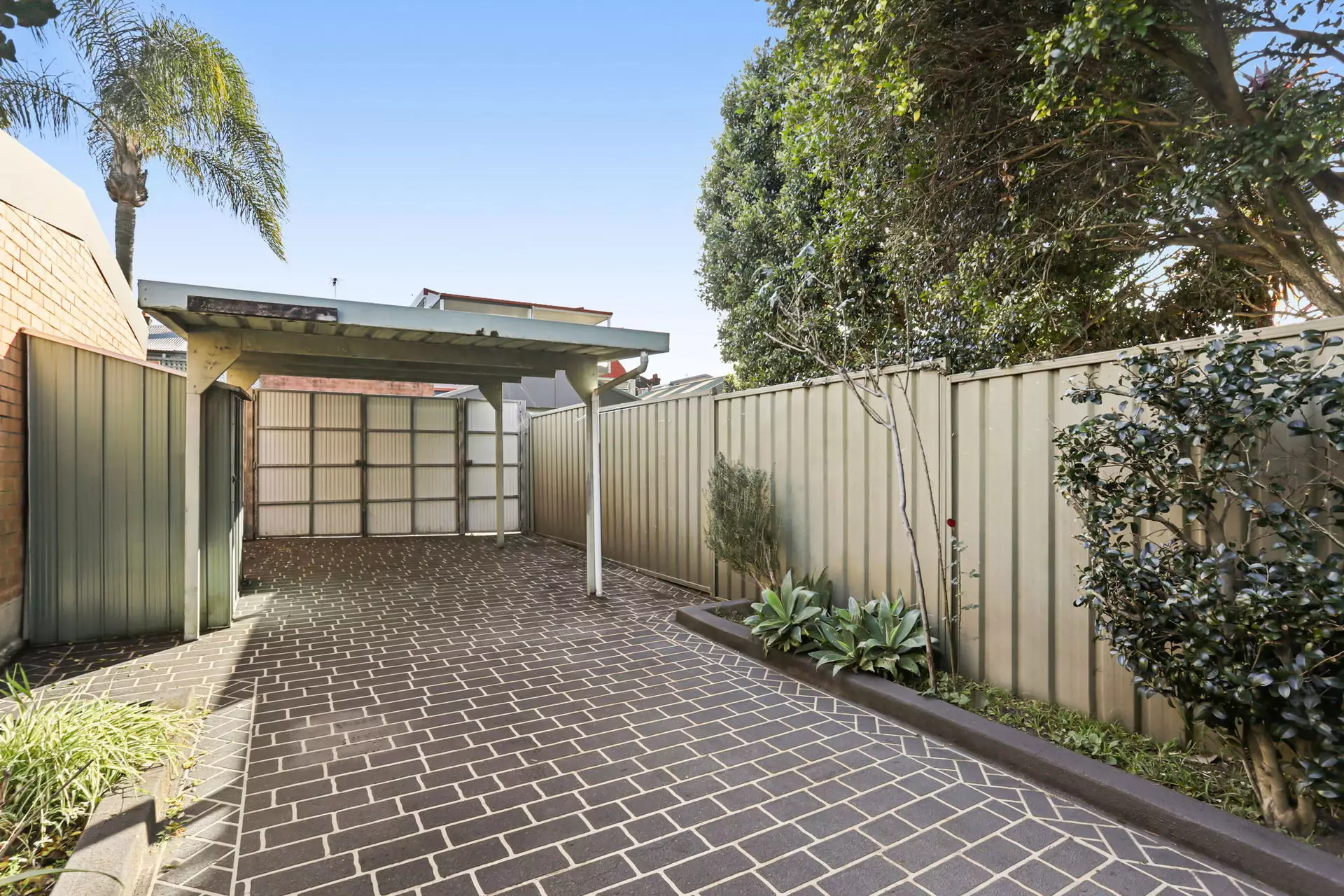 42 Salisbury Road, Stanmore Leased by Hudson McHugh - image 1