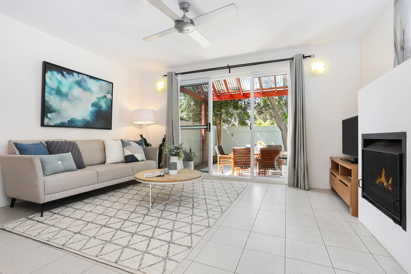 8 Hawthorne Street, Leichhardt Sold by Hudson McHugh - image 1