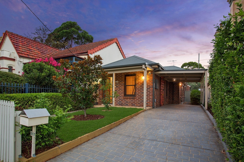 217 Old Canterbury Road, Dulwich Hill Sold by Hudson McHugh - image 1