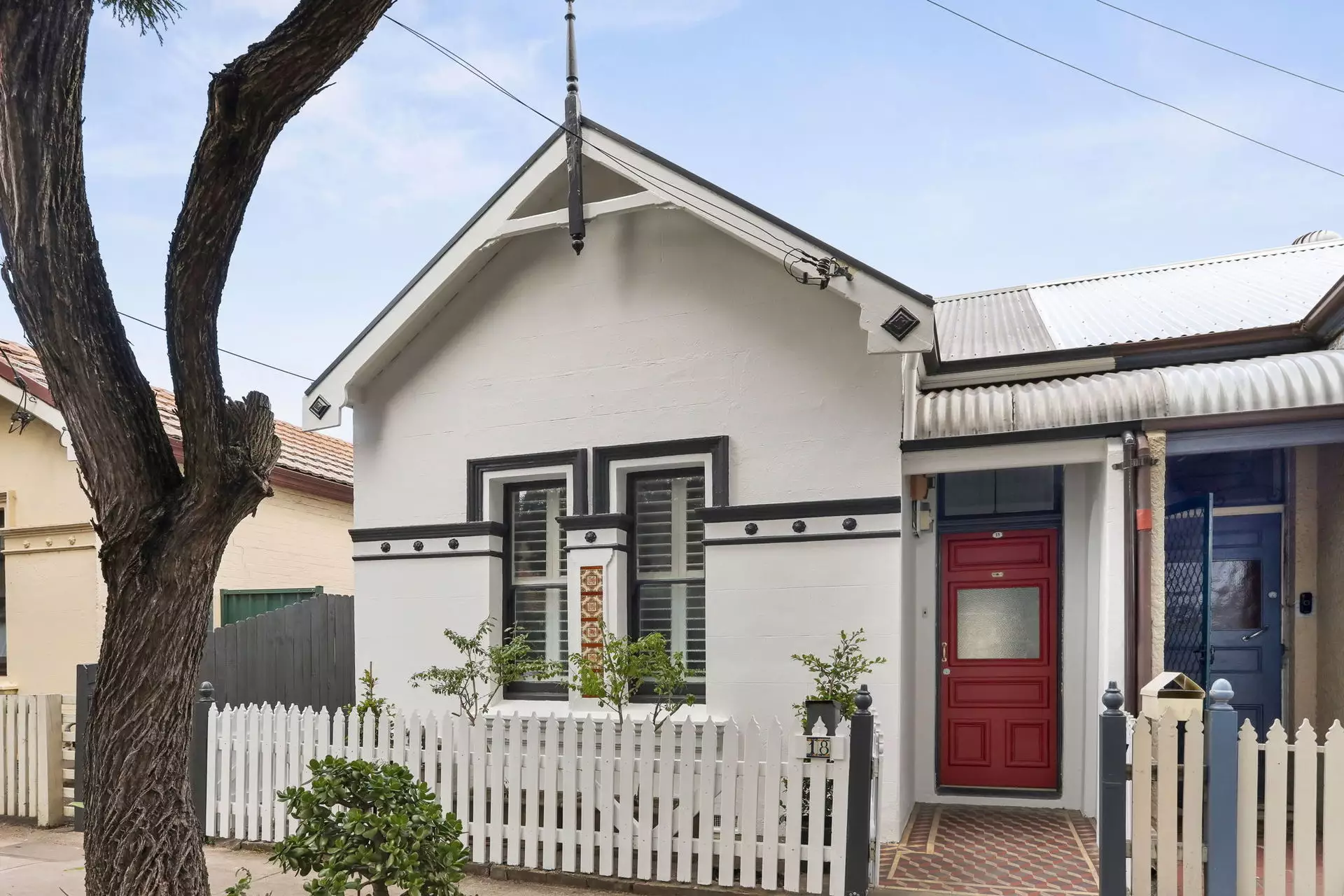 18 Thomas Street, Ashfield Sold by Hudson McHugh - image 1