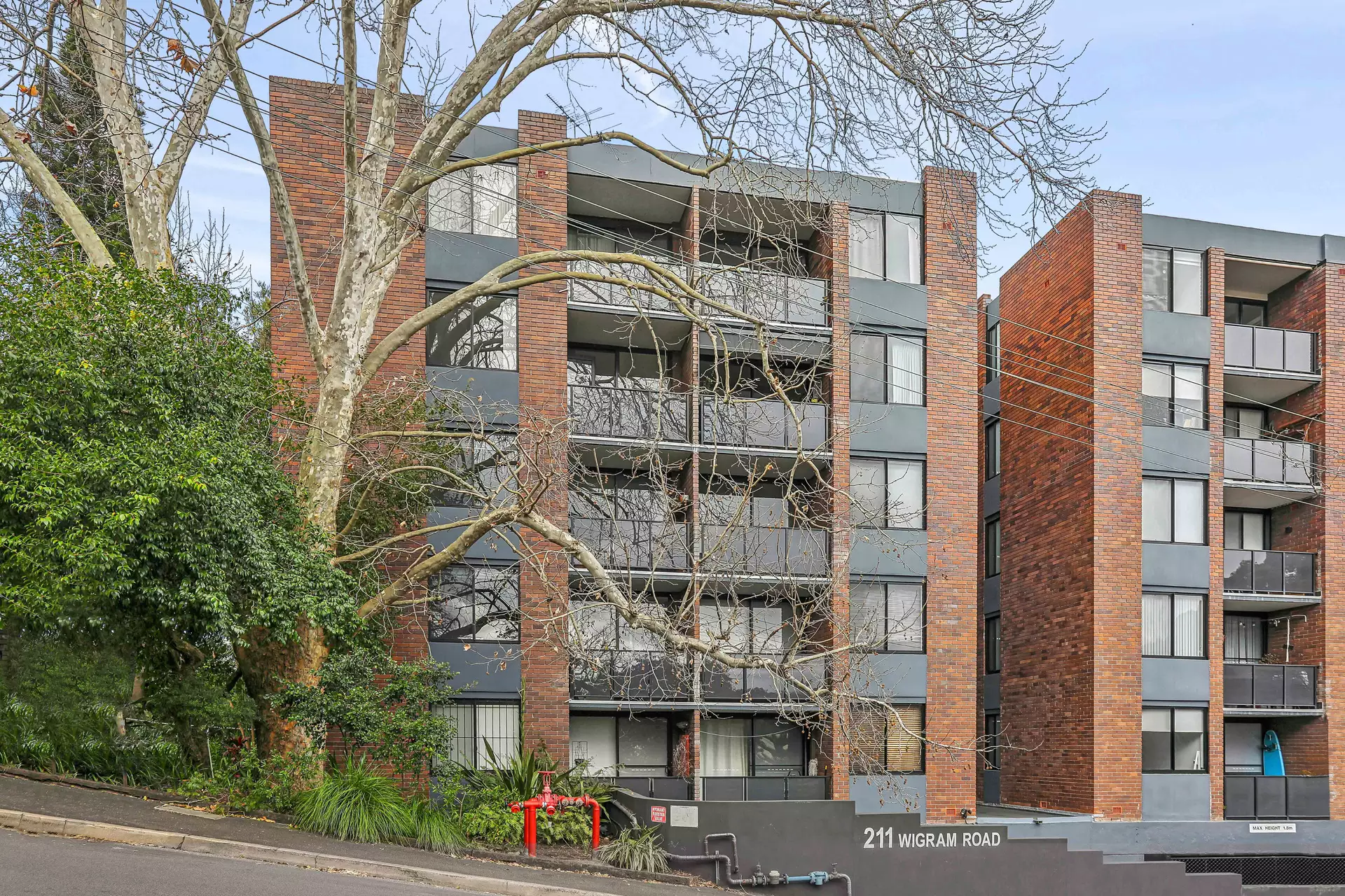 25/211 Wigram Road, Forest Lodge Sold by Hudson McHugh - image 1